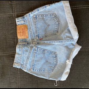 Levi’s high waisted mom shorts